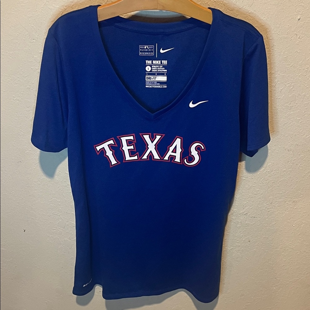 Nike MLB Texas Rangers Blue V-Neck with Texas across the front size Large